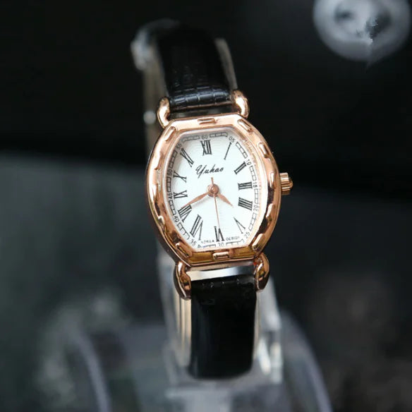 Women's Classic Quartz Watch with Leather Strap