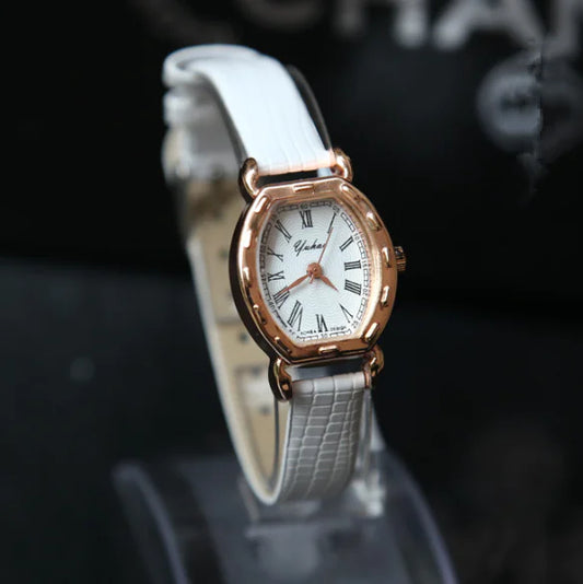 Women's Classic Quartz Watch with Leather Strap